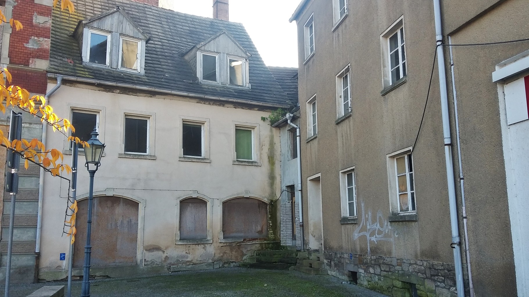 Saalplatz 11 und 12 Straßenansicht