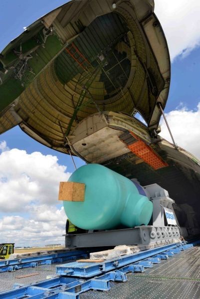 Blick in die Antonov AN 225