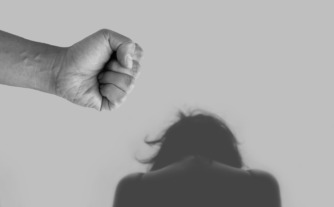 Gewalt gegen Frauen: Landesweite Befragung startet in Sachsen-Anhalt