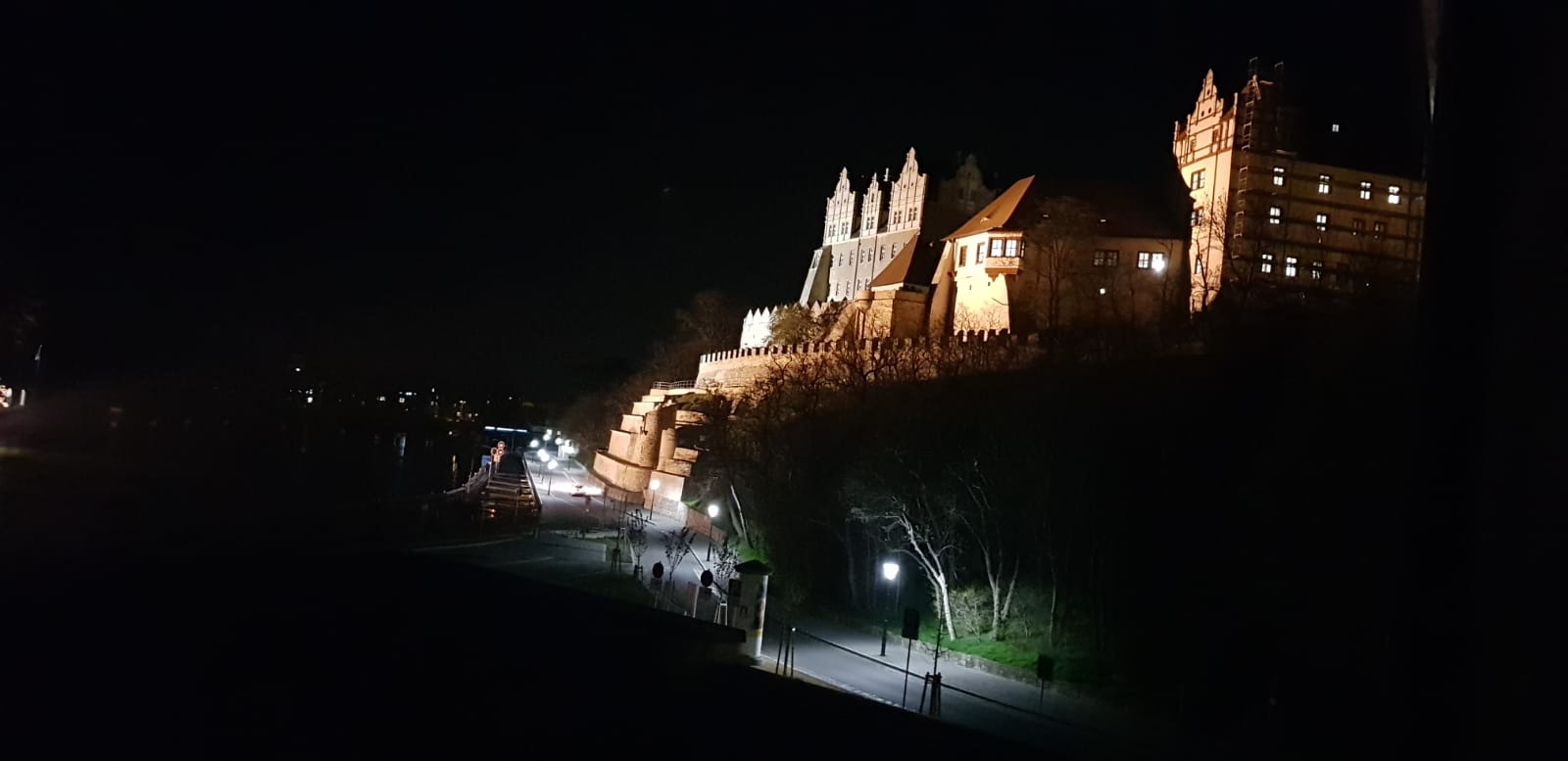 Schloss Bernburg mit Beleuchtung