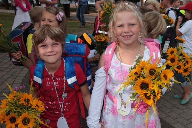 Telefon-Hotline zum Schulstart im Salzlandkreis - BBGLIVE