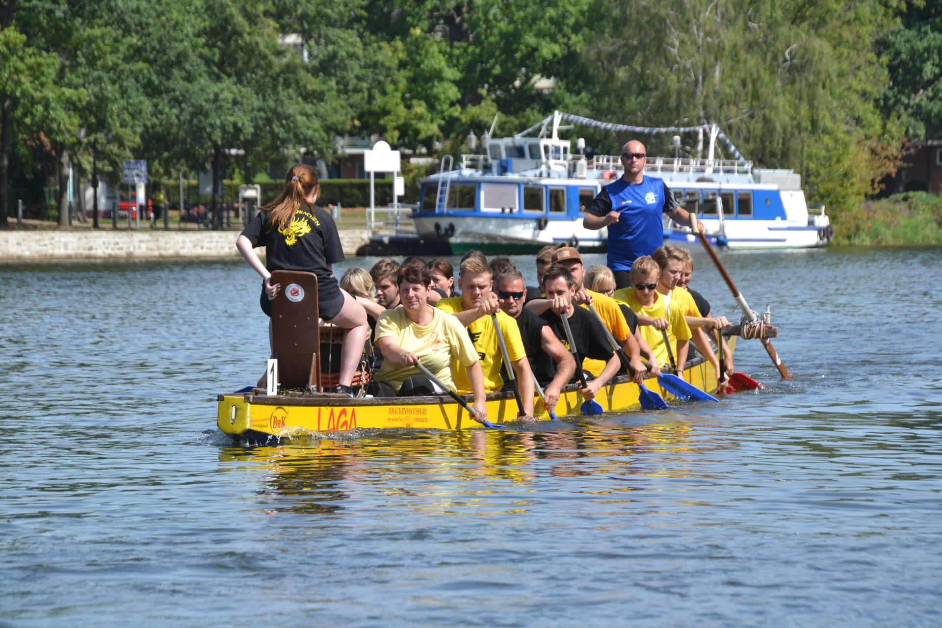 20. Drachenbootregatta: Bernburgs Saale wird zur Rennstrecke