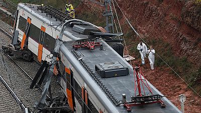 Каталония осталась без пригородных поездов: 400 000 пассажиров Rodalies без альтернатив после смертельной аварии