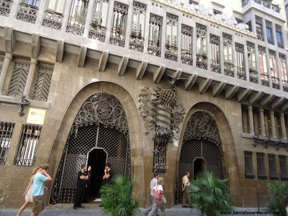 Барселона - дворец Гуэля