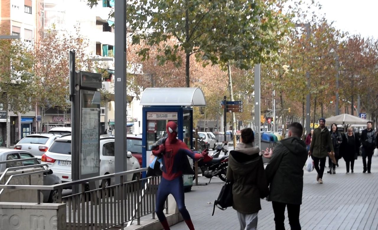 Человек-паук снова вернулся в Барселону