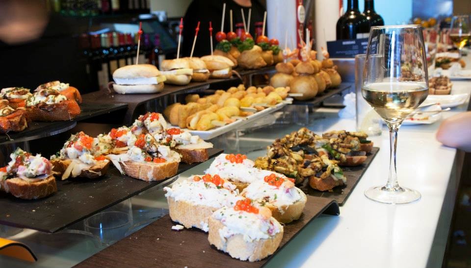 Что такое испанские "pintxos"?