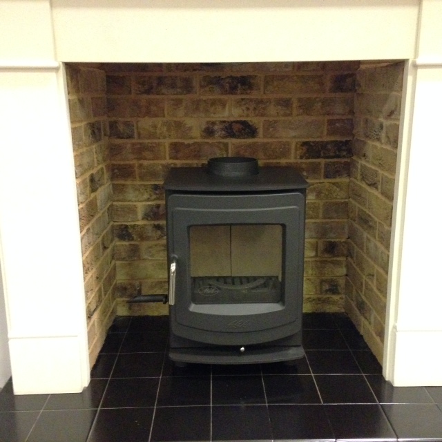Standard size fireplace chamber in London Weathered Yellow