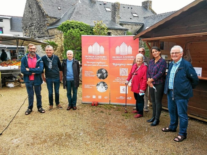 Un orgue à Plouhinec sur le marché.