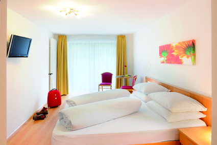 Zimmer mit Bergblick und freiem Ausblick im Winterurlaub am Reschenpass