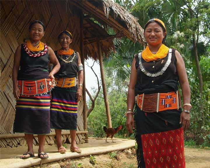 Nagafrauen vom Stamm der Konyak, Nagaland