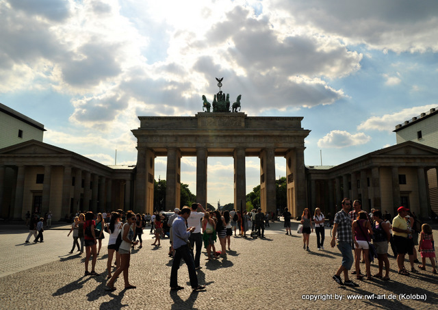 am Brandeburger Tor, Berlin