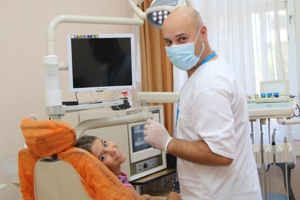 Dr Valdet Spuzha, General Dentist Ulcinj, Montenegro