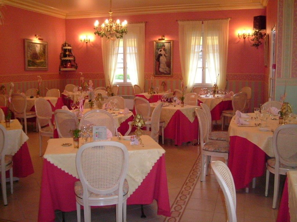 Salle de restaurant l'Auberge du Val d'Oise