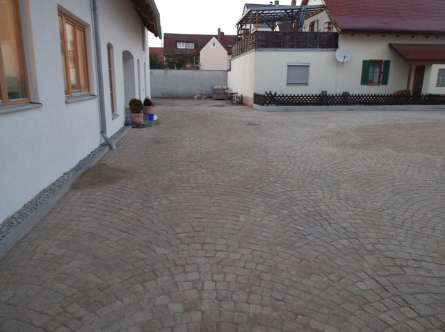 Natursteinpflaster Fäche Segmentbogen