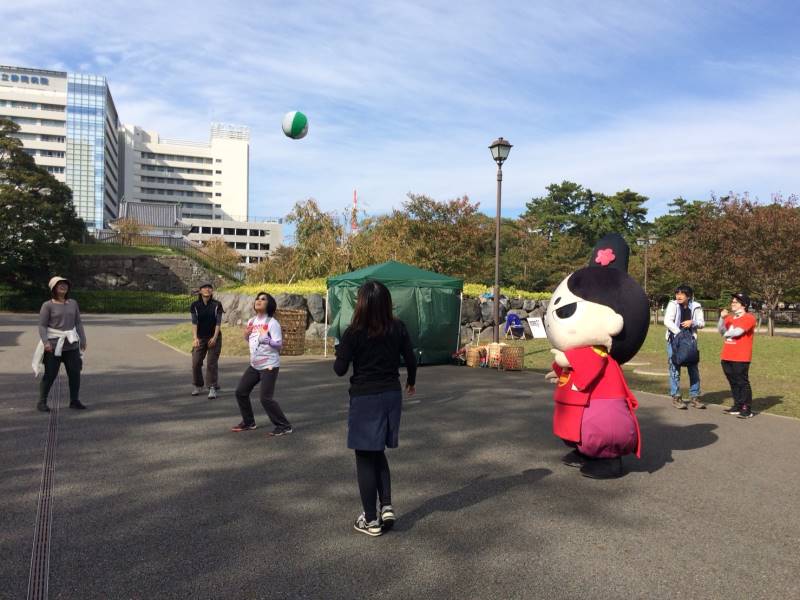 高く、高く。