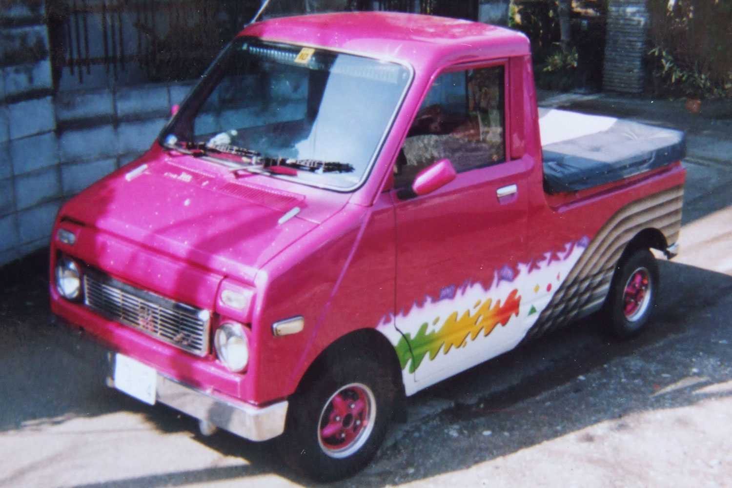 旧車Ｋカーカスタムペイント、グラフィックス塗装したホンダステップバン
