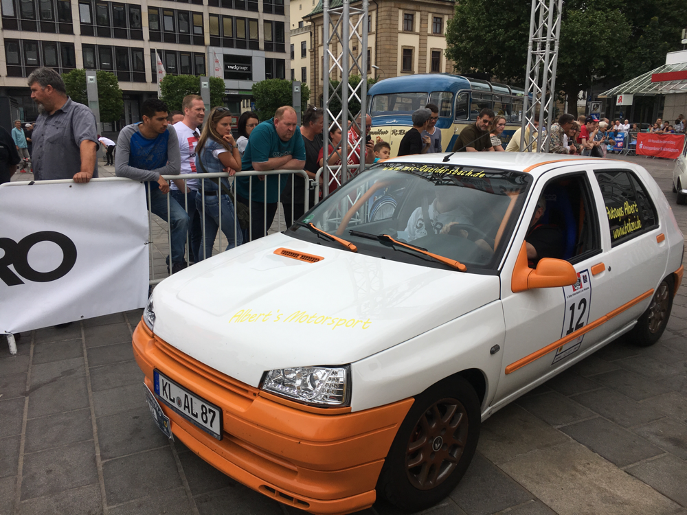  am Ziel der Rally-Trifels-Historic