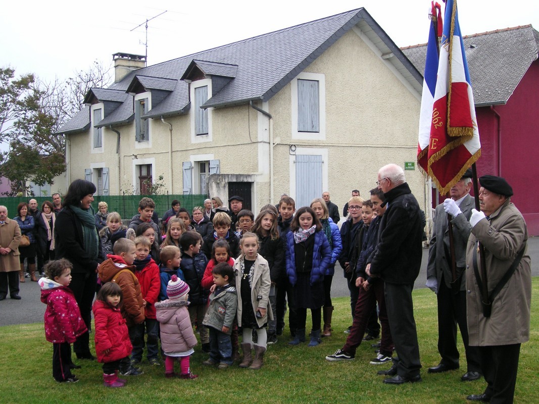 Les enfants chantent la Marseillaise 