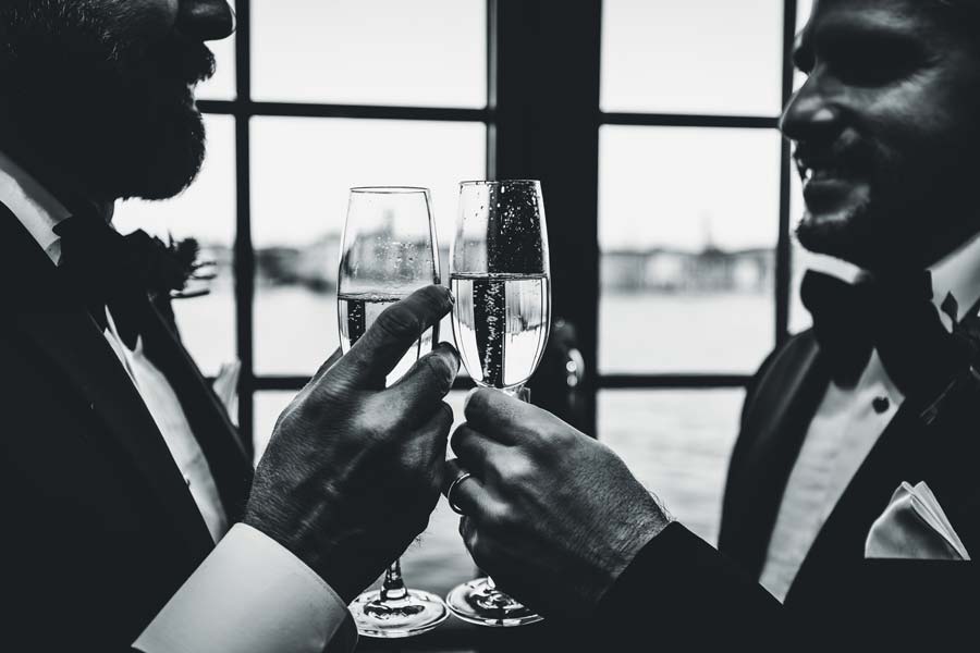 Venice-Gay-Elopement-photographer