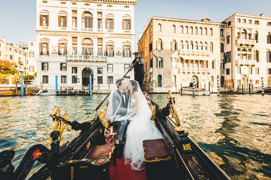 Pre-Wedding-Photoshoot-in-Venice