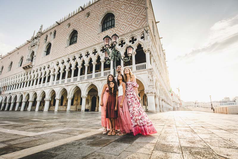 travel memory of a family in Venice