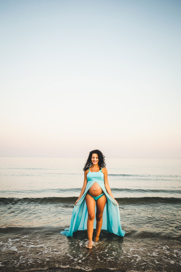 pregnancy photoshoot in venice