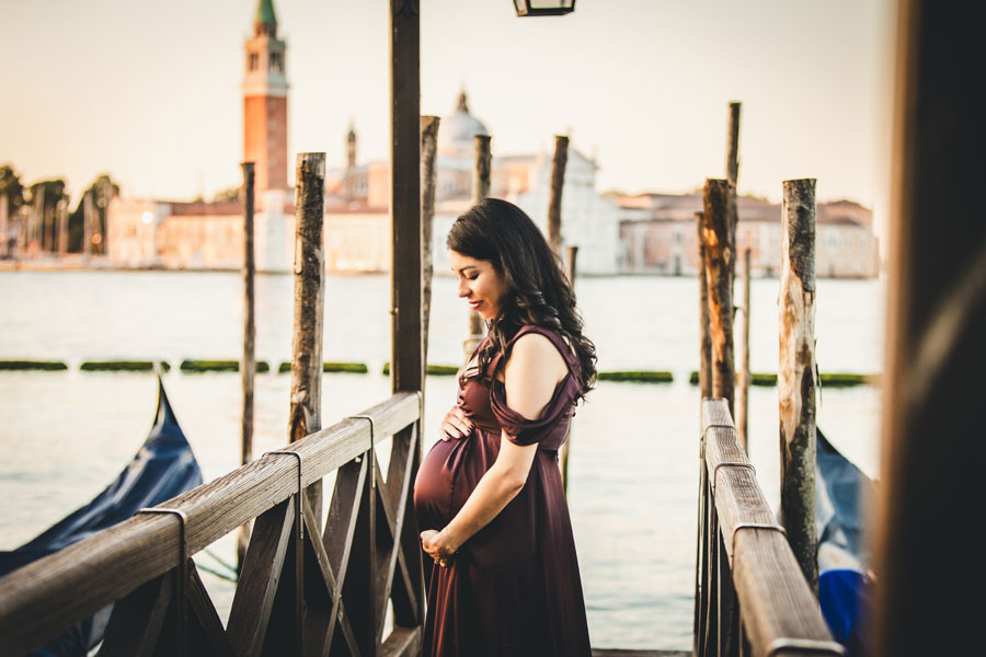 Venice-Maternity-Photographer