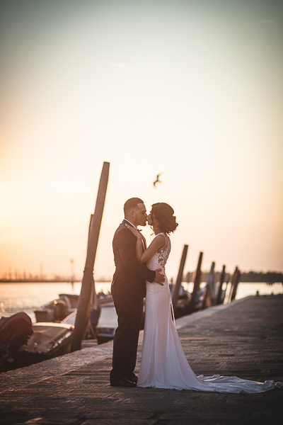 HONEYMOON IN VENICE PHOTOSHOOT - GOLDEN SUNSET