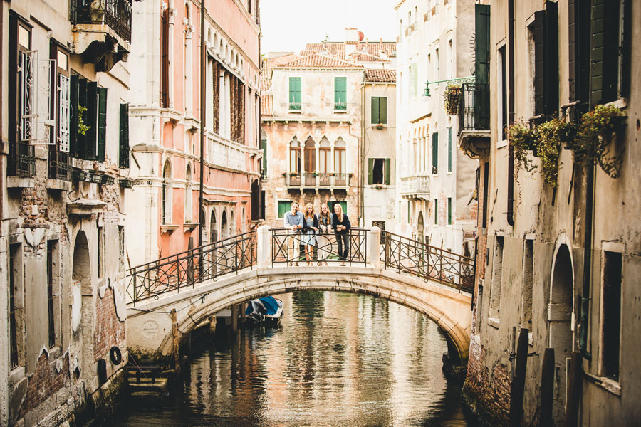 Venice-Family-Portrait-Photo-Shoot