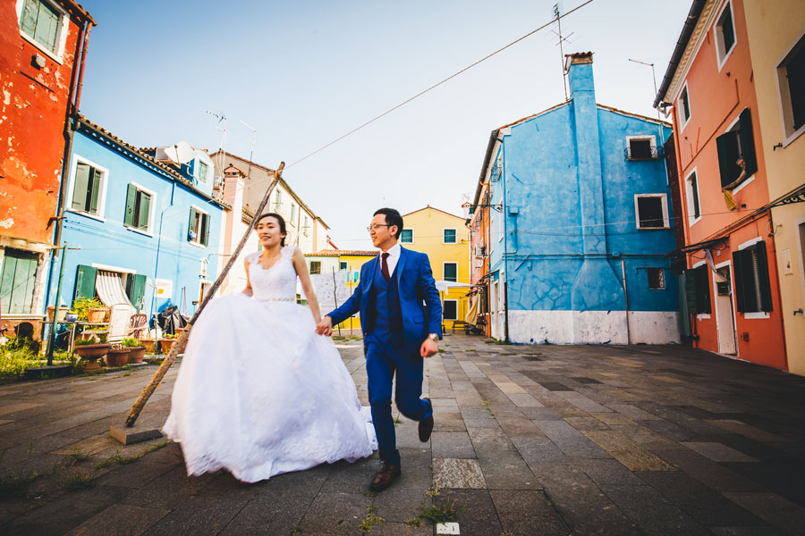 wedding photoshoot in burano