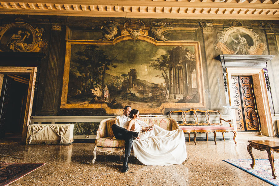Vows-Renewal-Photographer-at-Ca-Sagredo-Hotel
