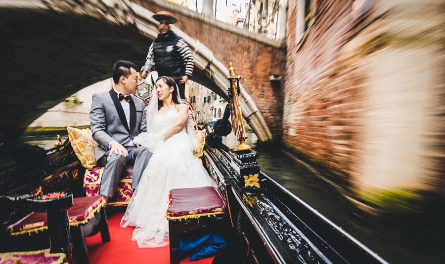 Pre-Wedding-Photographer