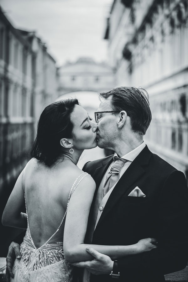 Venice-Pre-Wedding-Photographer