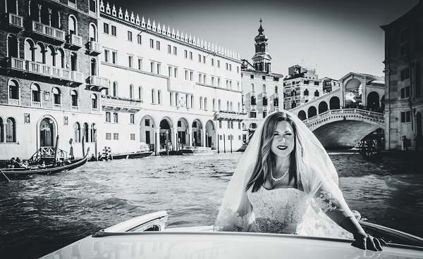 destination wedding photographer venice