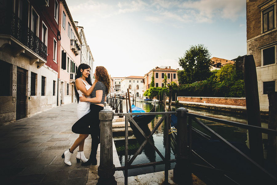 Venice-Gay-Honeymoon-Photoshoot-Photographer