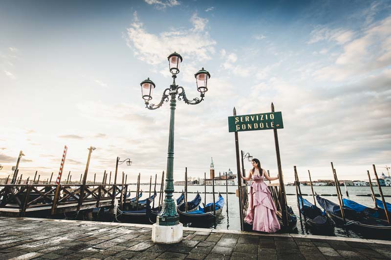 Elegant Quinceañera session on a Venetian bridge overlooking romantic canals