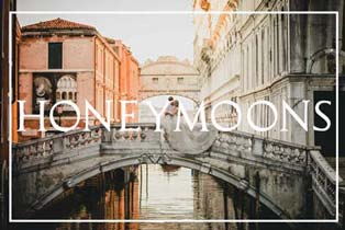 Venice photographer creating timeless images in a classic Venice city setting.