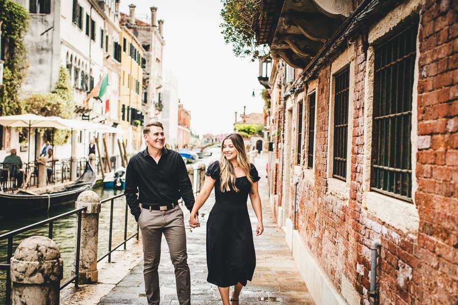 Romantic couple at sunset on Fondamenta Fornace, Venice