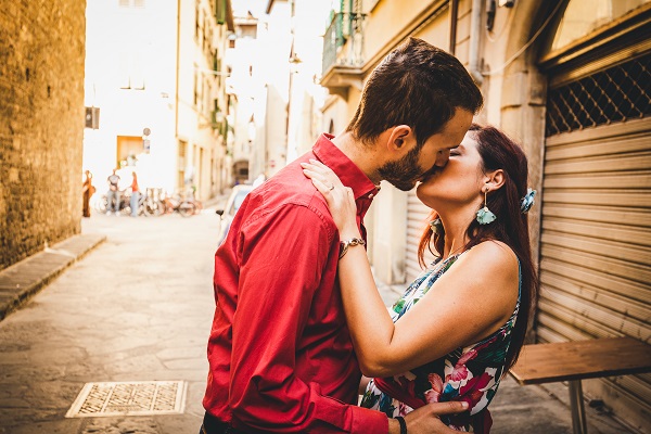 engagement photographer tuscany