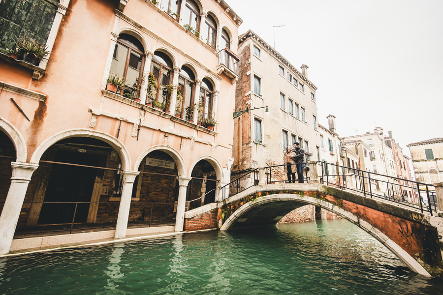Engagement-Proposal-Photoshoot-at-Ponte-Chiodo