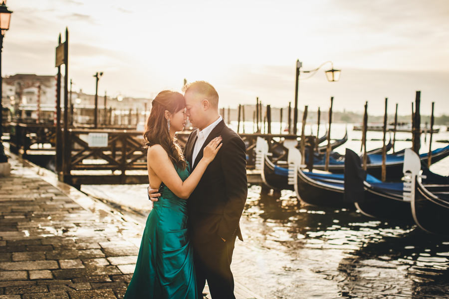 Photoshoot in the historic streets of San Marco