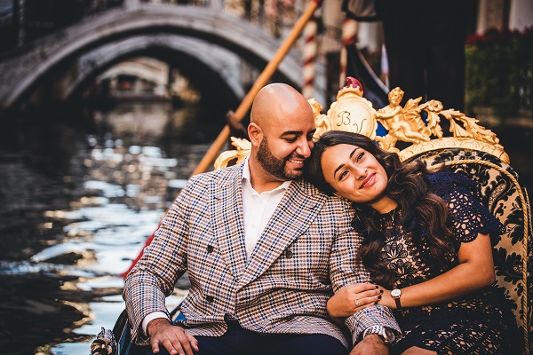 engagement in venice photo