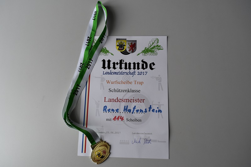 Urkunde und Medaille des 1. Platzes von der Landesmeisterschaft Trap MV 2017 von René Hafenstein.