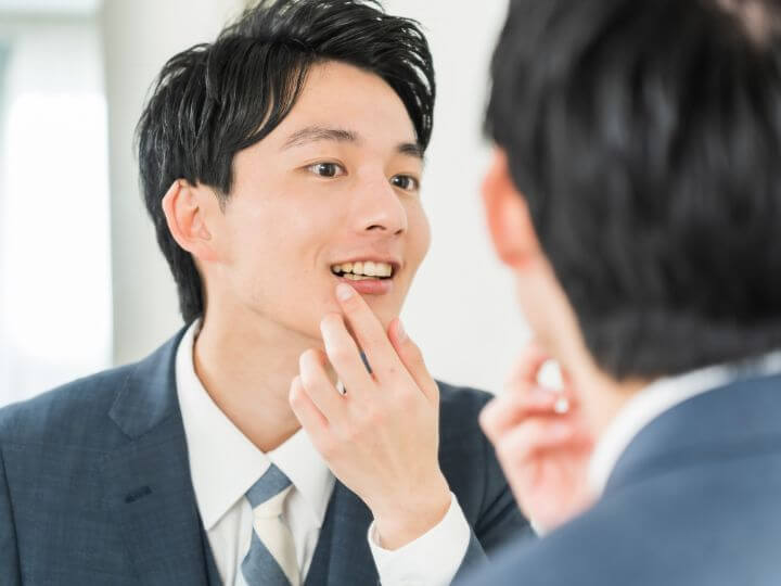 男性は歯並びが悪いとどんな印象を与えるの？