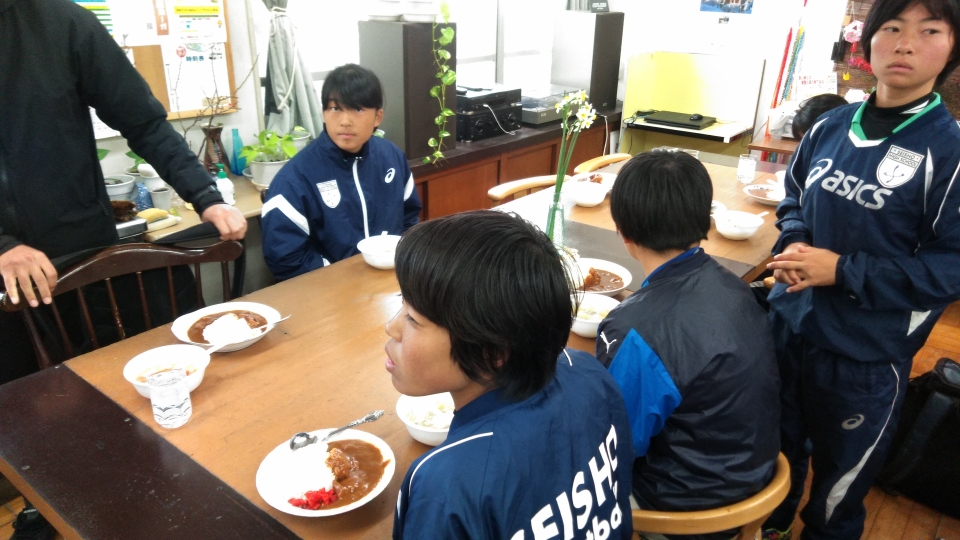 試合終了!お昼タイム‼