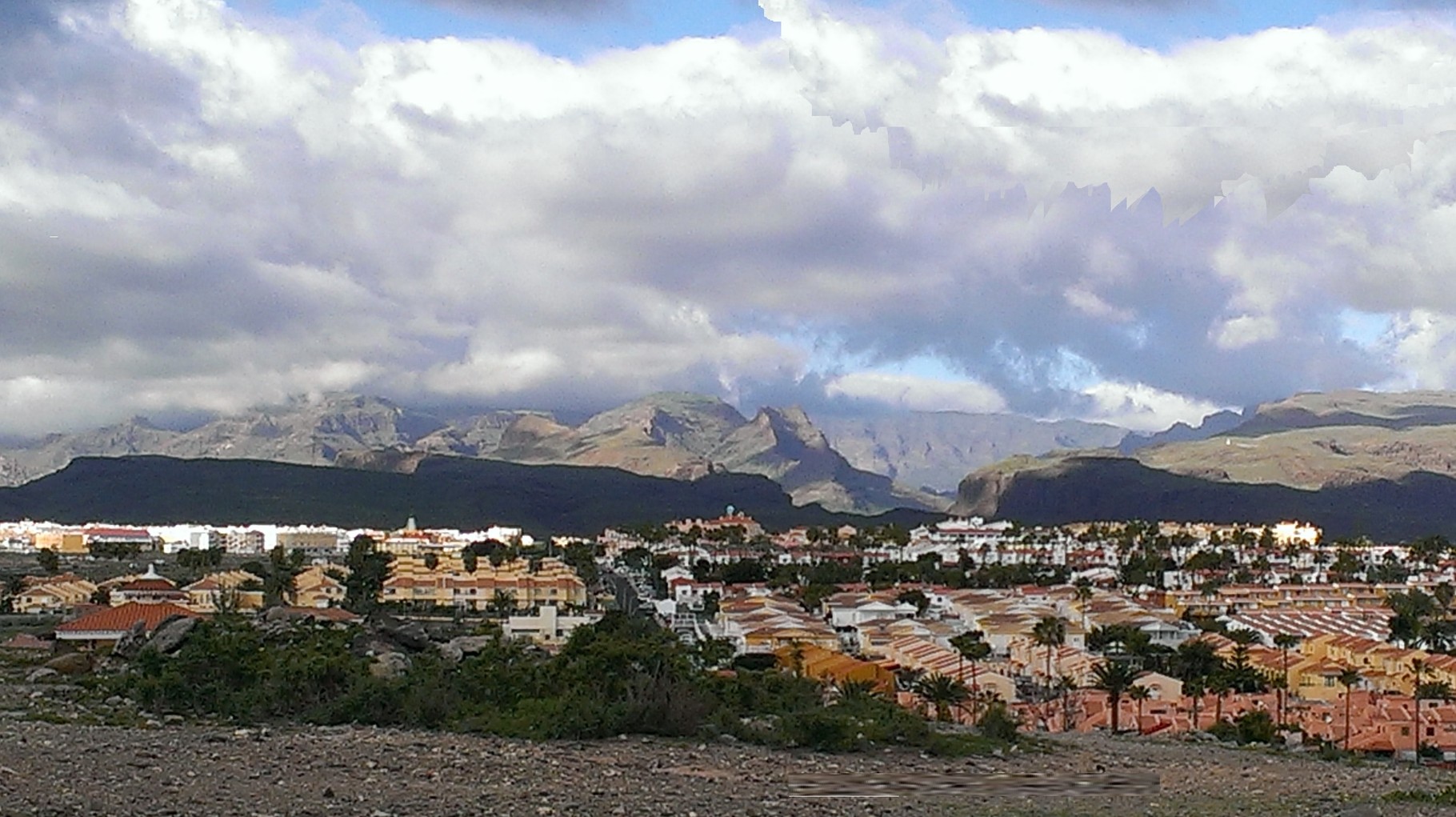 Blick auf El Tablero vom Nachbarort Calderin aus