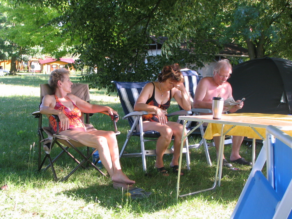 Gitte, Martina und Sigi beim "Nichtstun"