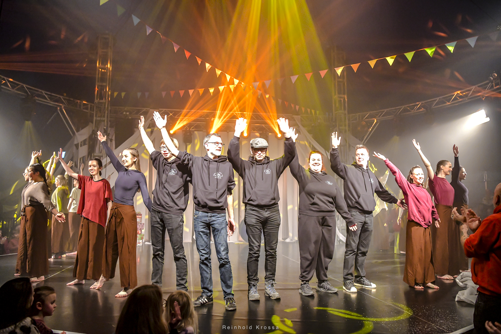 "Unter Räubern" im Circus Schnick-Schnack