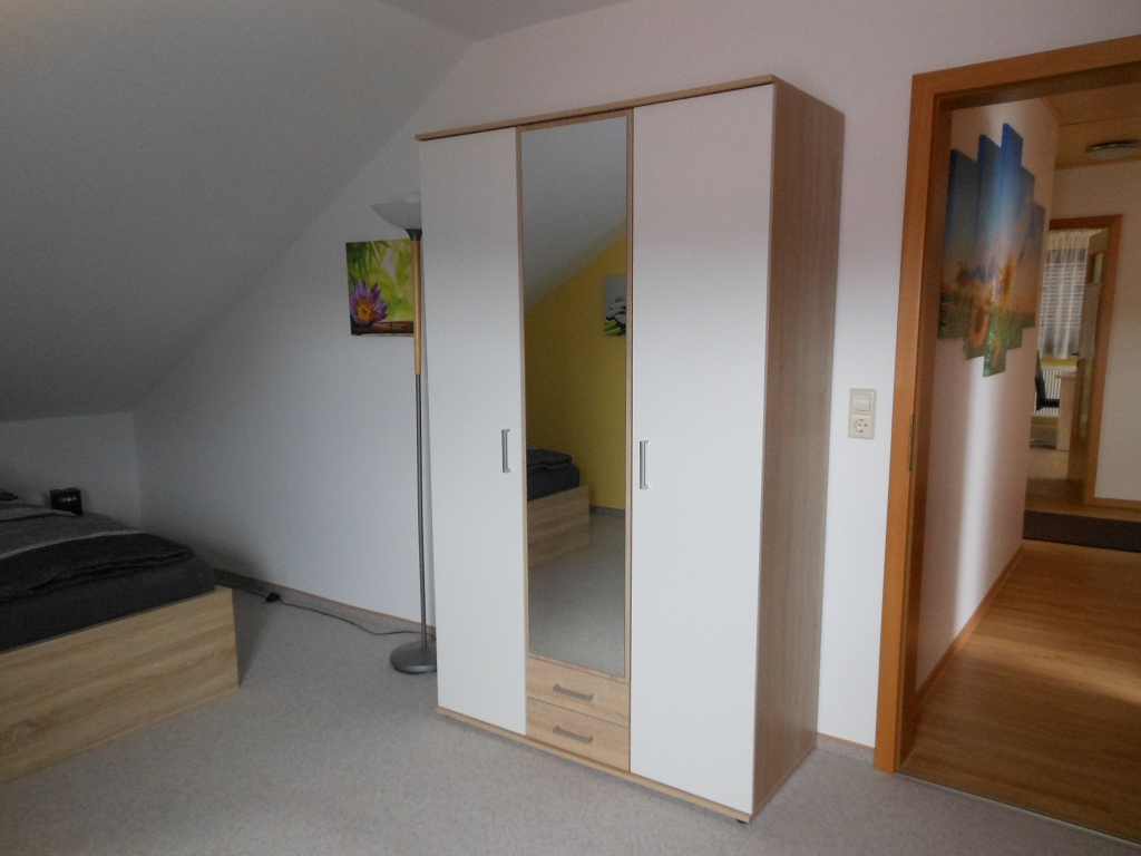 Großes Schlafzimmer Kleiderschrank