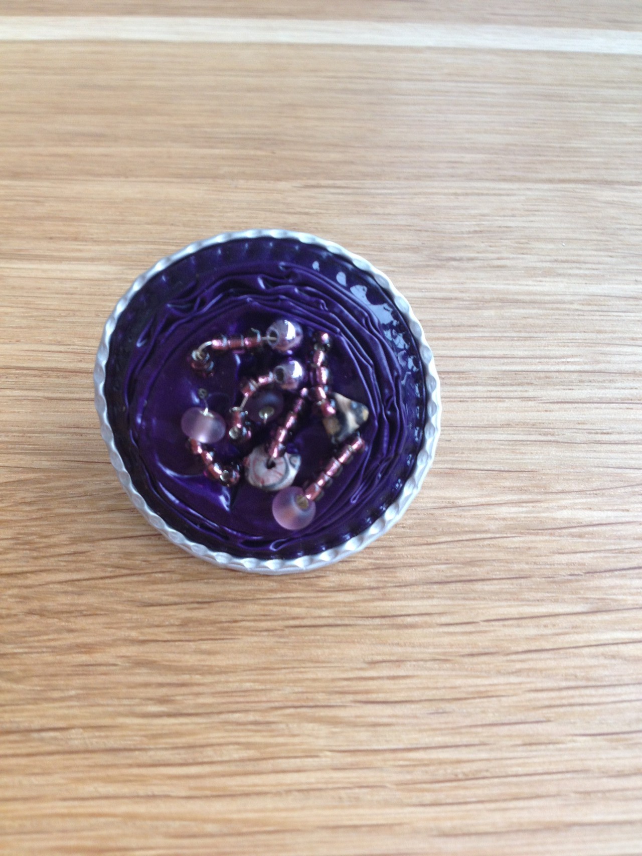Ring (violett mit Randbearbeitung) 